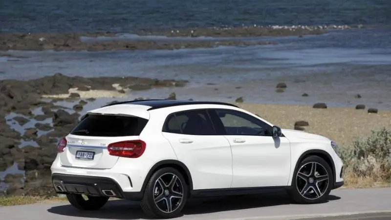 Ảnh xe Mercedes-Benz GLA 200 mới nhất 8