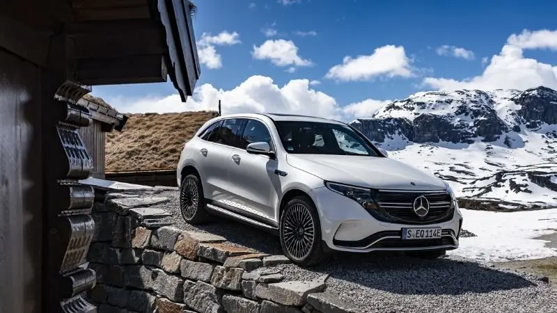 Ảnh ngoại thất Mercedes-Benz EQC 13