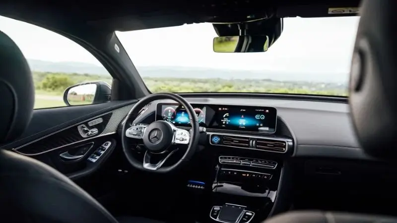 Ảnh nội thất Mercedes-Benz EQC 6