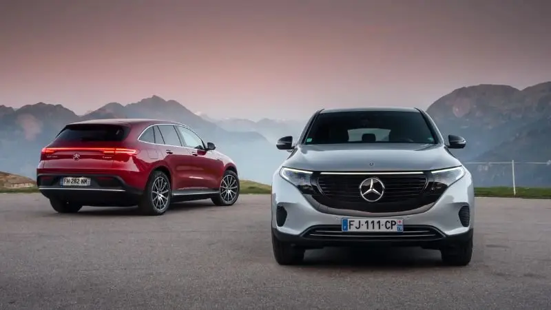 Ảnh ngoại thất Mercedes-Benz EQC 5