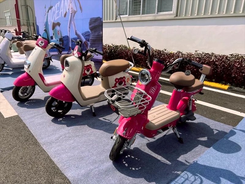 Đánh giá Yadea i8 2024 1