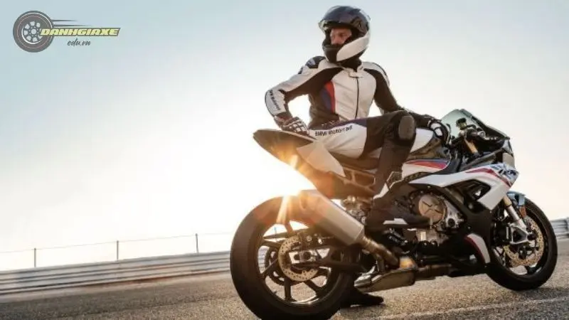 Đánh giá BMW S 1000 RR - Siêu xe thể thao đỉnh cao