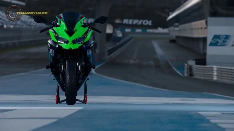 Kawasaki Ninja ZX-25R - Siêu phẩm 250cc đáng mua nhất năm 2024