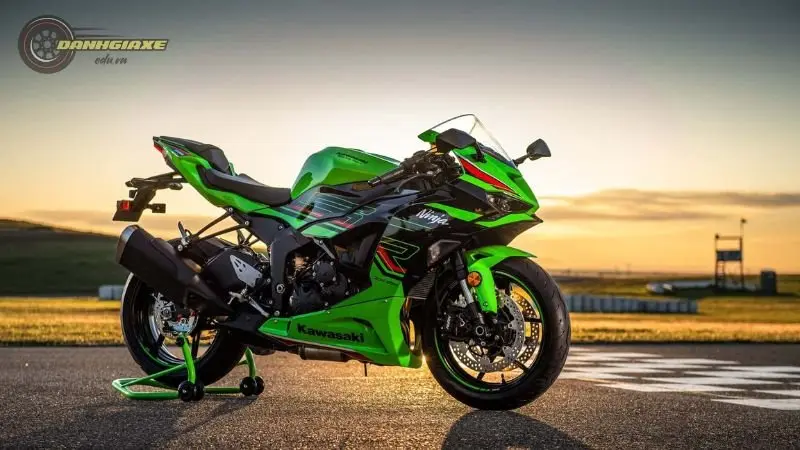 Tổng hợp ảnh xe Kawasaki Ninja ZX-6R từ các góc độ khác nhau