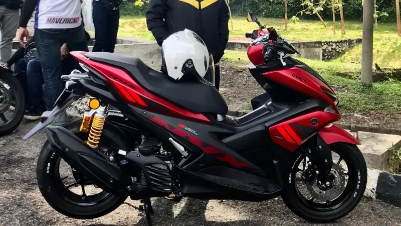 Ảnh xe Yamaha NVX cực ngầu 21