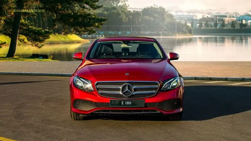 Chiêm ngưỡng 200+ hình ảnh xe Mercedes E180 đầy lôi cuốn