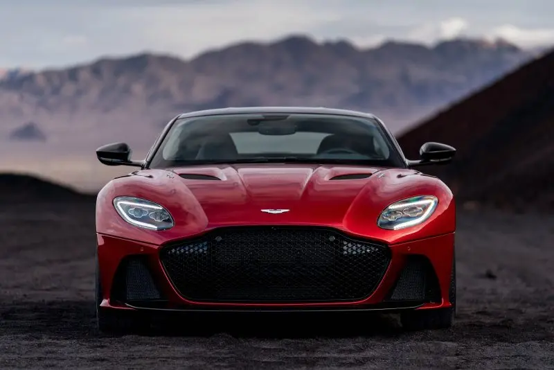 Hình ảnh xe Aston Martin DBS chất lượng 4K 14