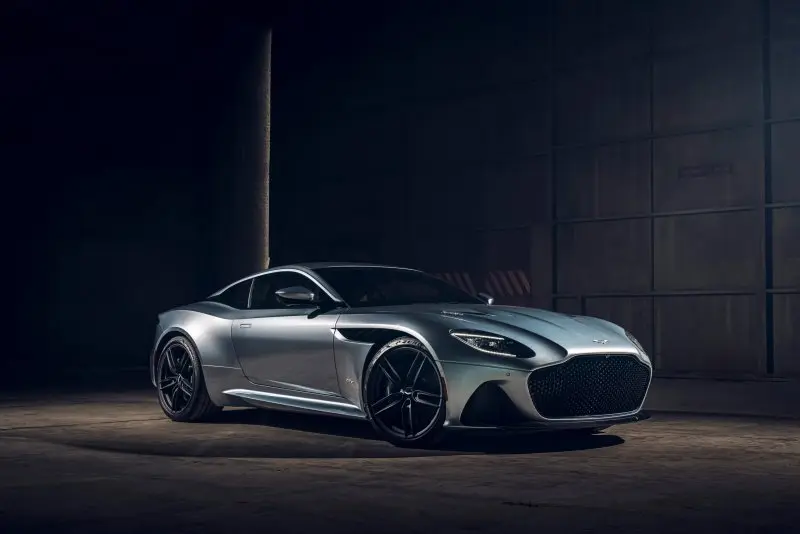 Hình ảnh xe Aston Martin DBS chất lượng 4K 19