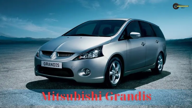 Bảng giá xe Mitsubishi Grandis kèm TSKT và đánh giá chi tiết