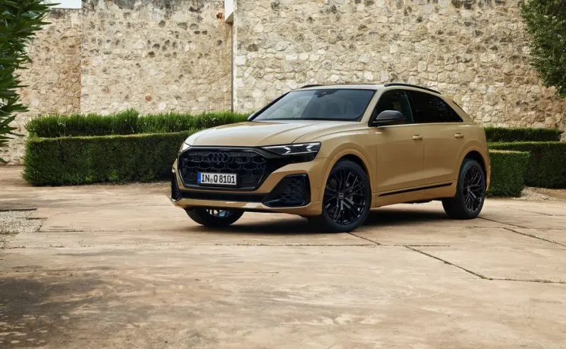 Tải hình ảnh xe Audi Q8 miễn phí 1