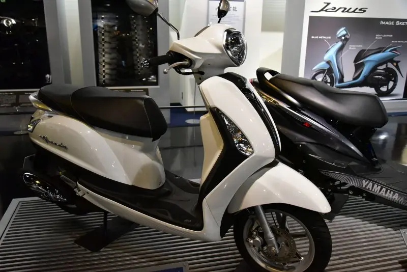 Ảnh xe máy Yamaha Grande ấn tượng 31