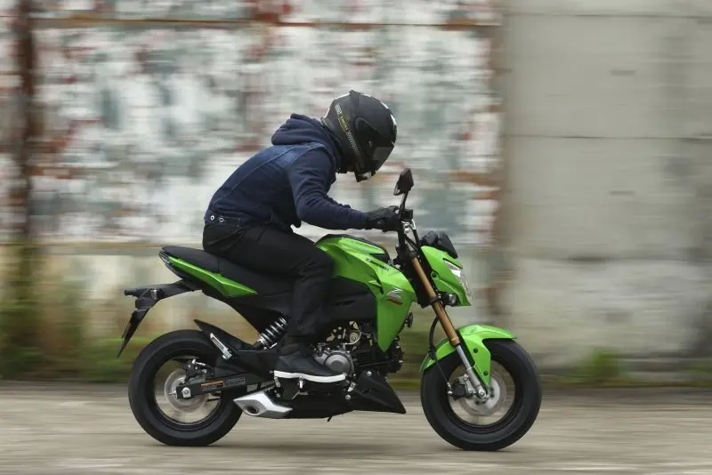Kawasaki Z125 PRO 3