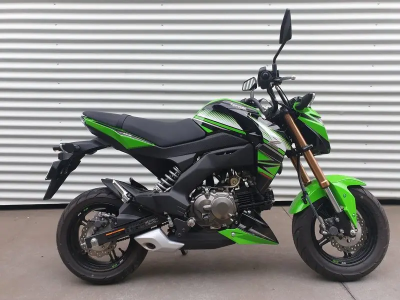 Kawasaki Z125 PRO 33