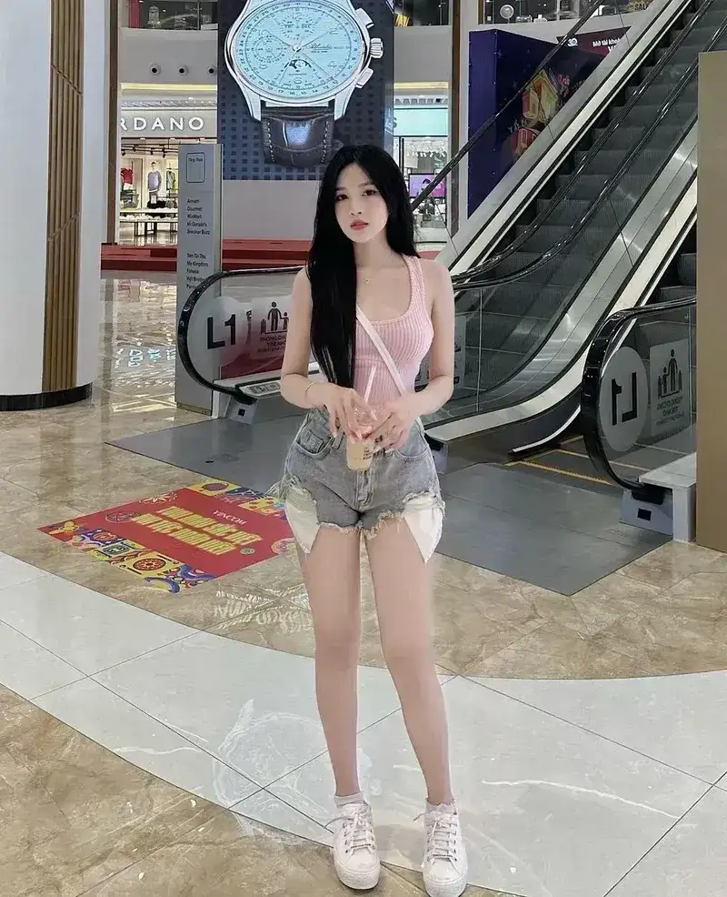 Gái xinh trên tiktok luôn thu hút ánh nhìn từ mọi người Gái xinh trên tiktok luôn thu hút ánh nhìn từ mọi người
