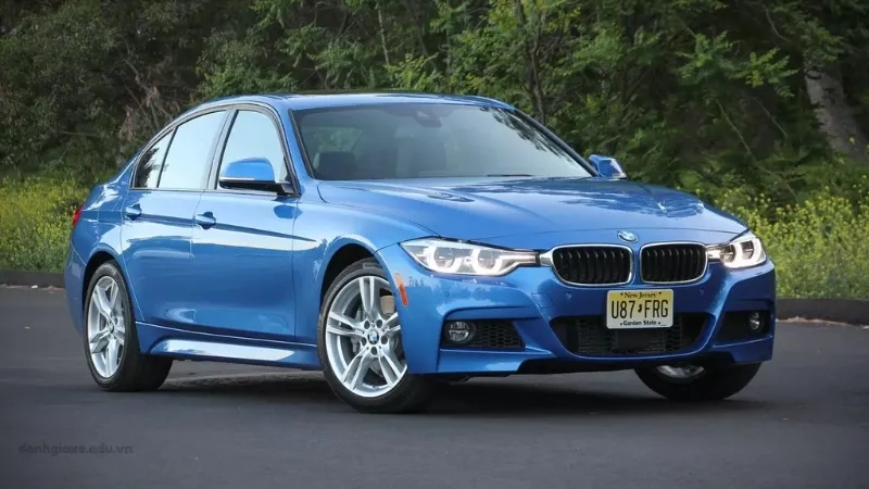 Bảng giá xe BMW 328i