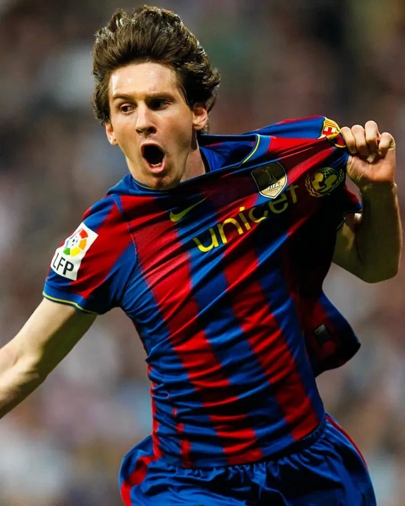 Ronaldo hun messi meme khiến fan đua nhau chia sẻ với sự hài hước!