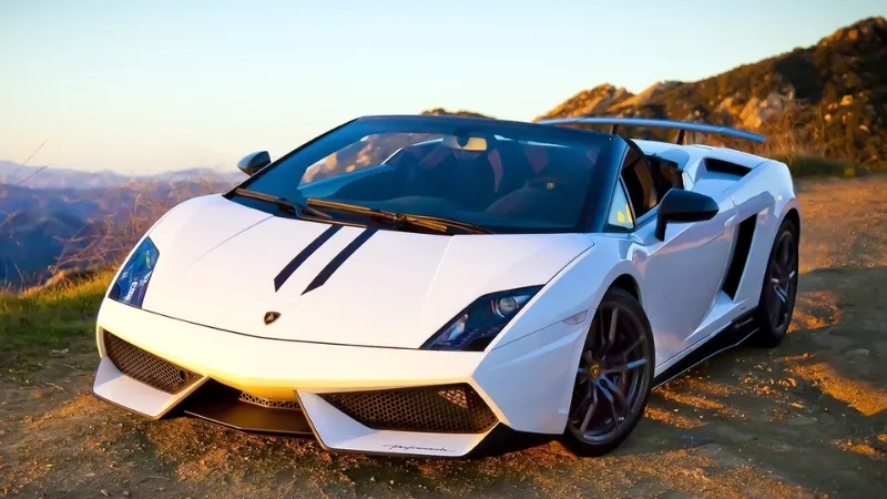 Cập nhật bảng giá xe ô tô Lamborghini tháng 2/2025 chi tiết