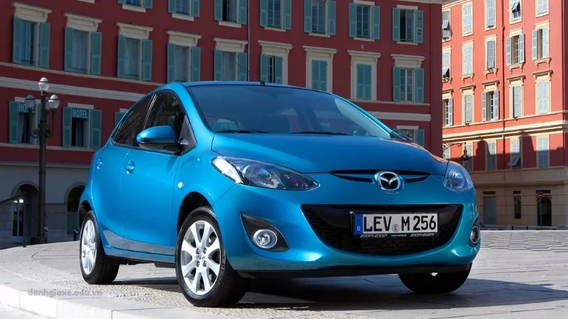 Bảng giá xe Mazda 2 Hatchback