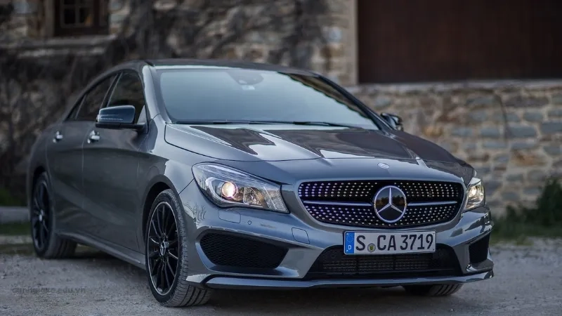 Bảng giá xe Mercedes CLA 200