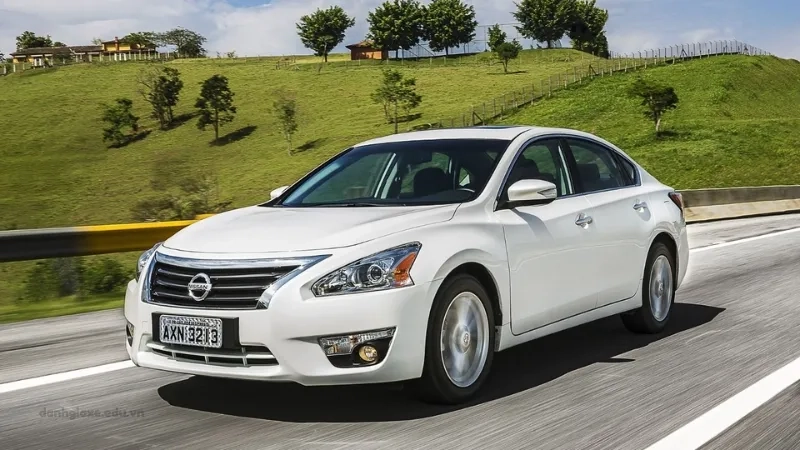 Bảng giá xe Nissan Altima