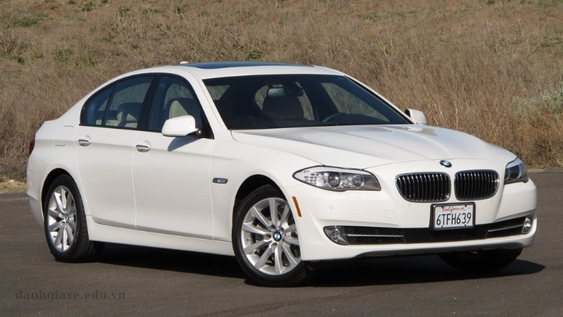 Bảng giá xe BMW 528i