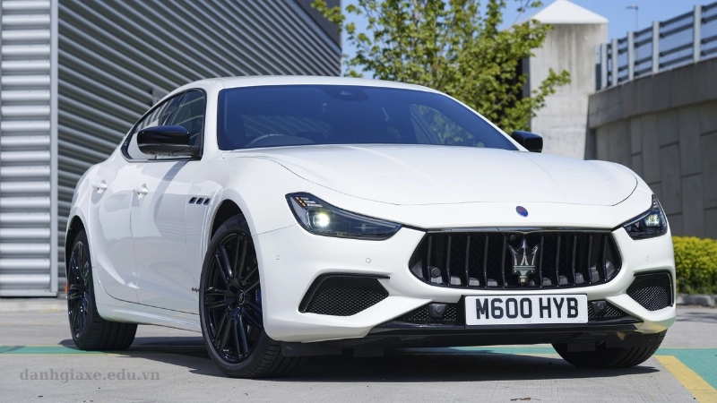 Bảng giá xe Maserati Ghibli