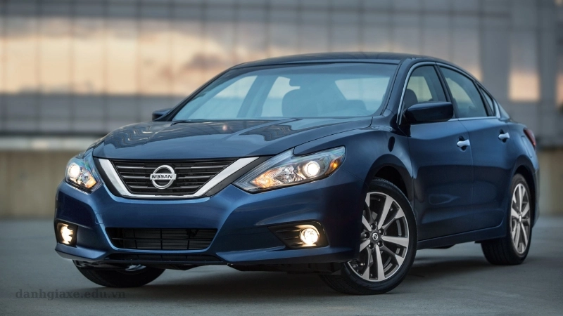 Bảng giá xe Nissan Altima