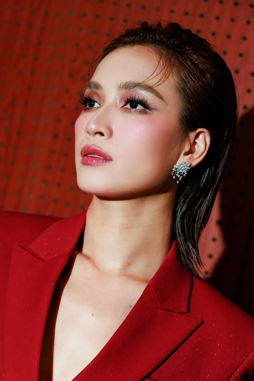 Nhiều người thắc mắc Ái Phương sinh năm bao nhiêu