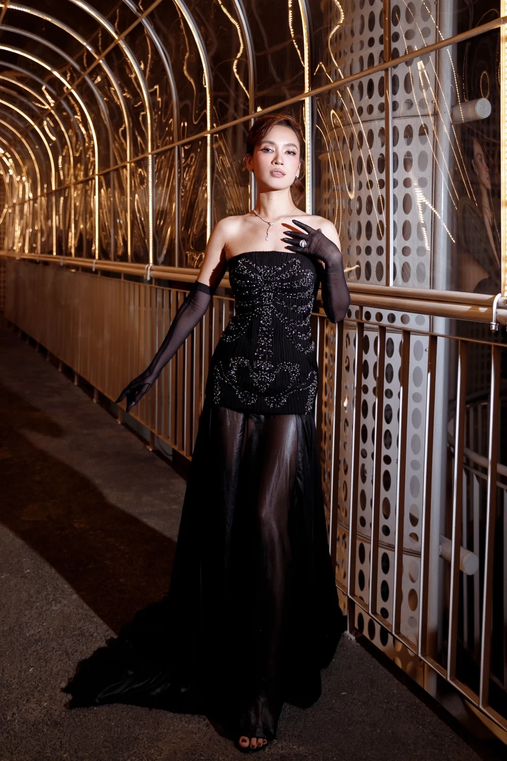 Vẻ đẹp dịu dàng nhưng cá tính của Ái Phương chị đẹp