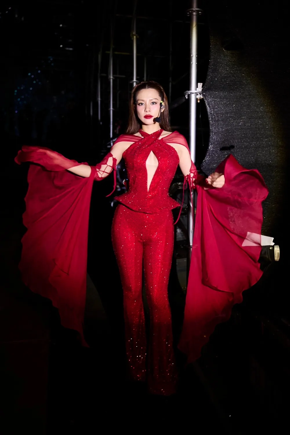 Thoải mái thể hiện với Ngày Chưa Giông Bão karaoke Bùi Lan Hương