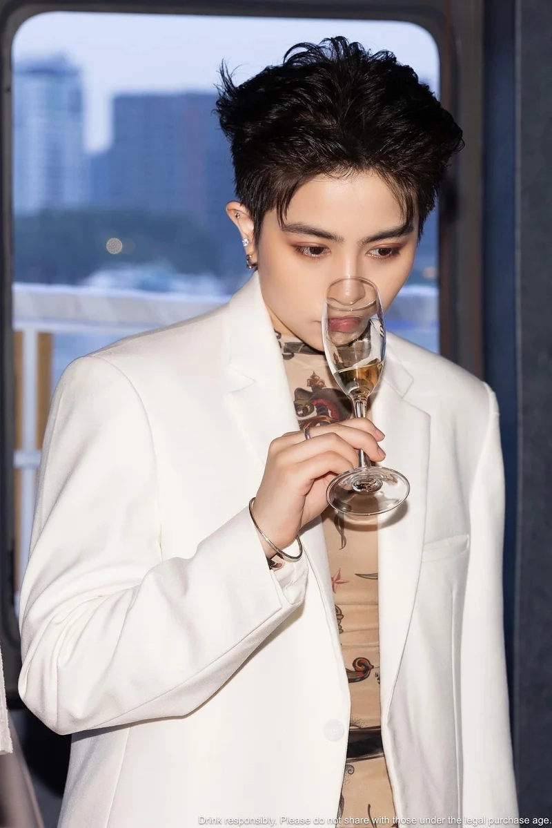 Gây sốt với Gil Lê người mình yêu chưa chắc đã yêu mình