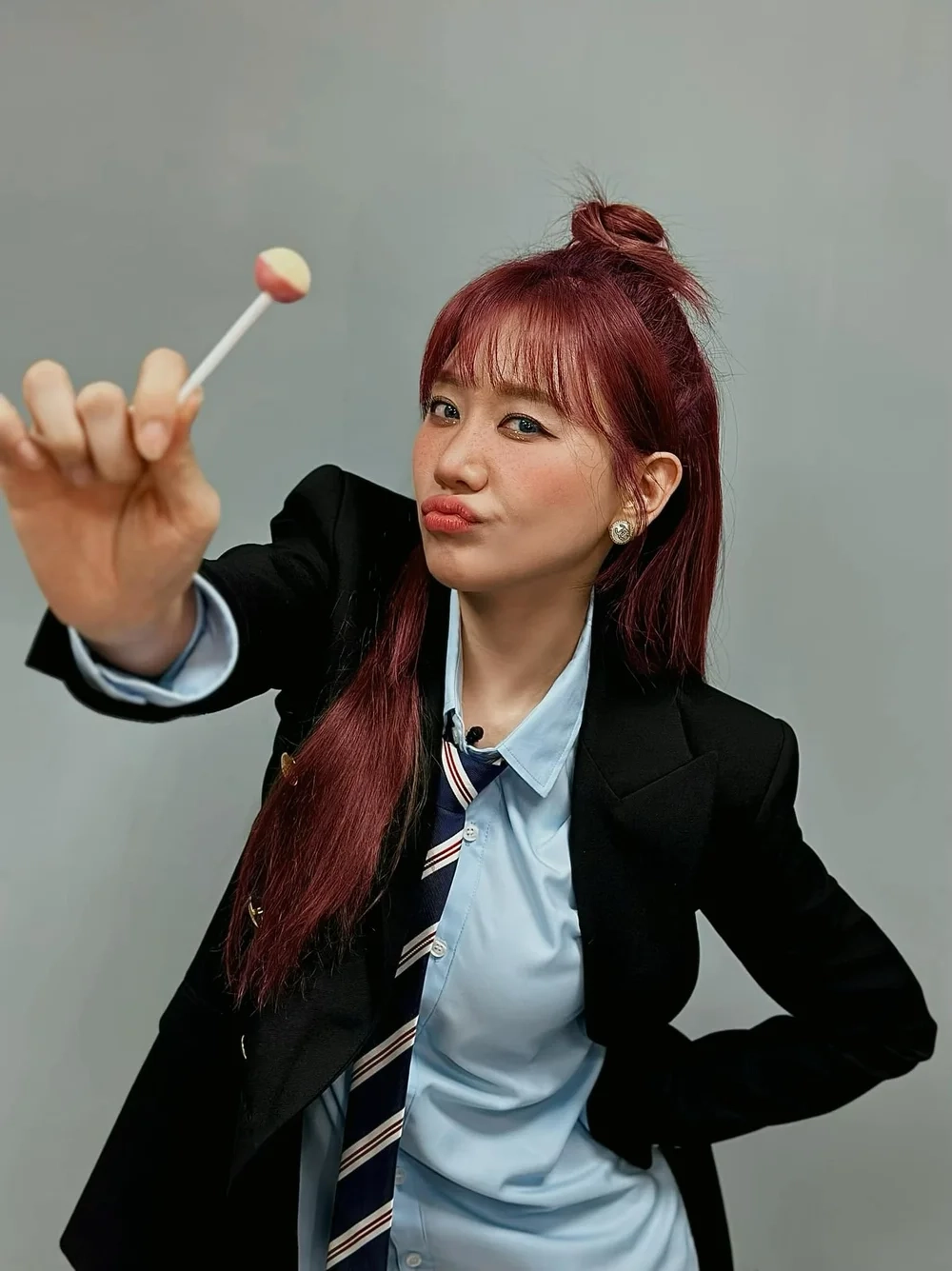 Phát âm chuẩn như bản xứ Hari Won hát tiếng Hàn