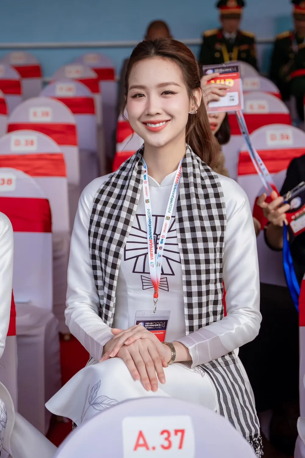 Tìm hiểu chiều cao Lê Nguyễn Bảo Ngọc thực tế