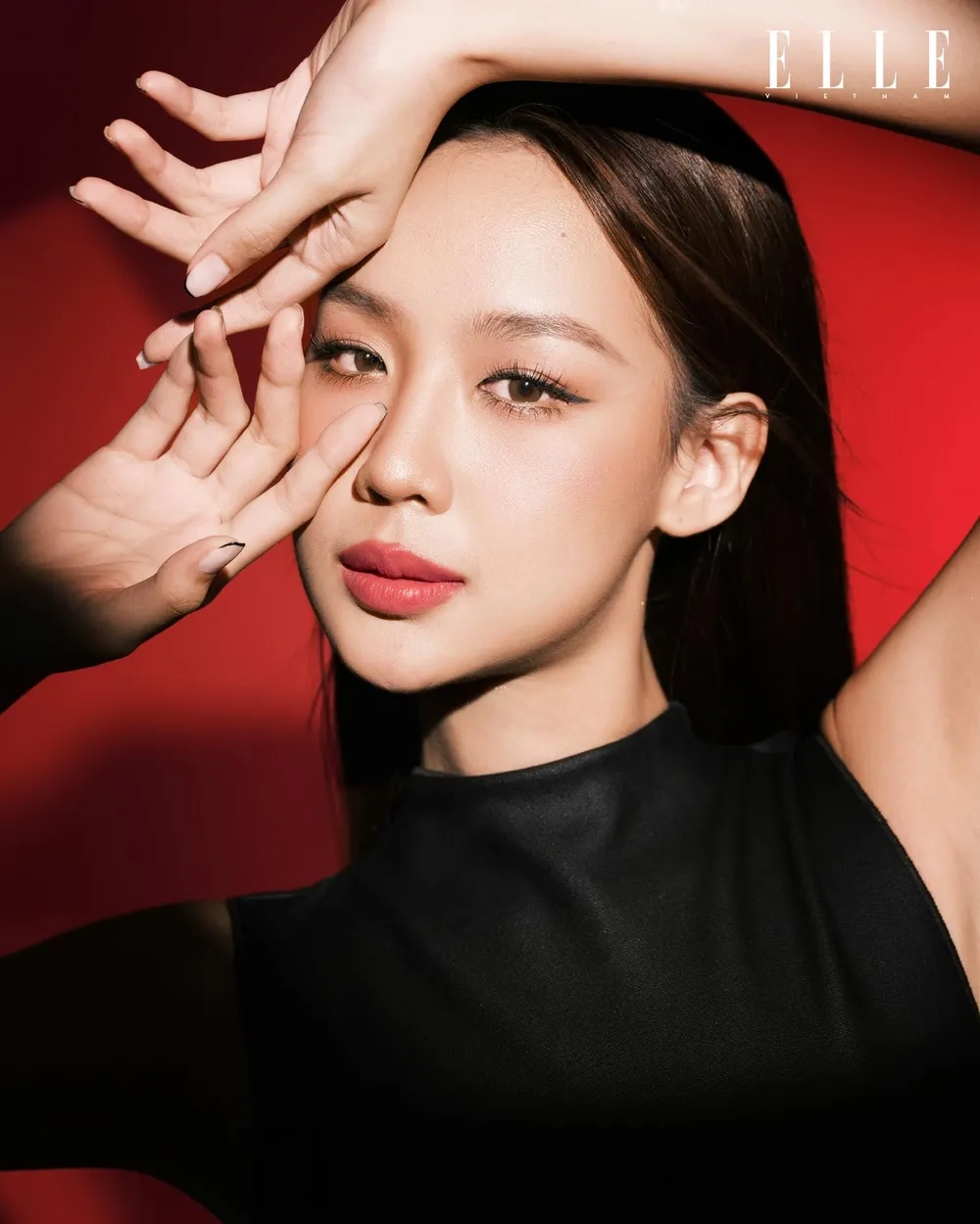 Ngắm nhìn Lê Nguyễn Bảo Ngọc đăng quang rực rỡ