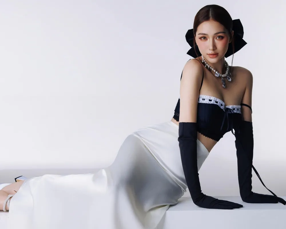 Nghe ngay xuân hạ thu đông rồi lại xuân Hòa Minzy