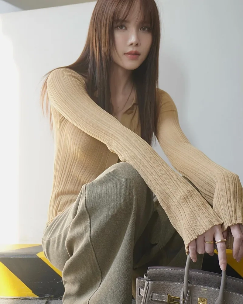 Ngắm nhìn Thiều Bảo Trâm mv mới nhất cực hot