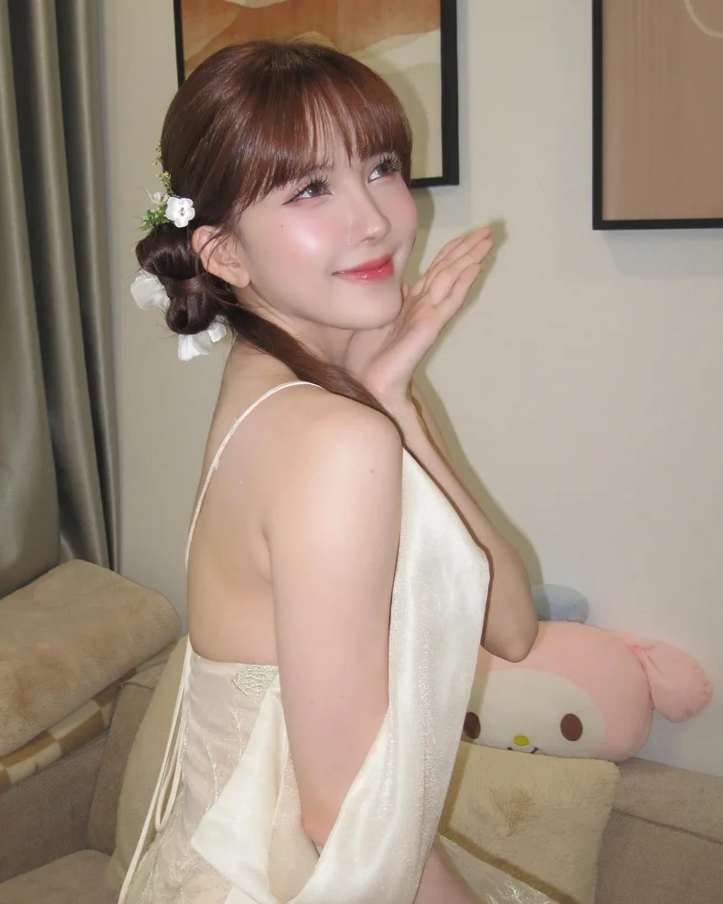 Cập nhật Thiều Bảo Trâm body cực chuẩn