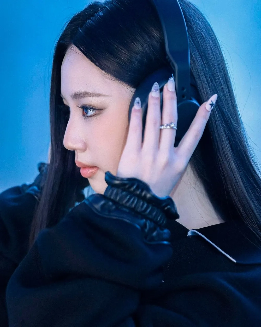 Bạn có biết Amee học trường nào không