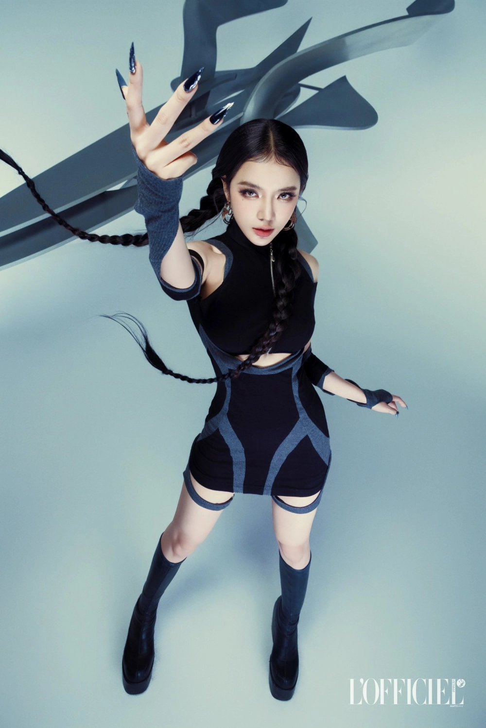 Tin đồn về đời tư ca sĩ LyLy có chồng chưa