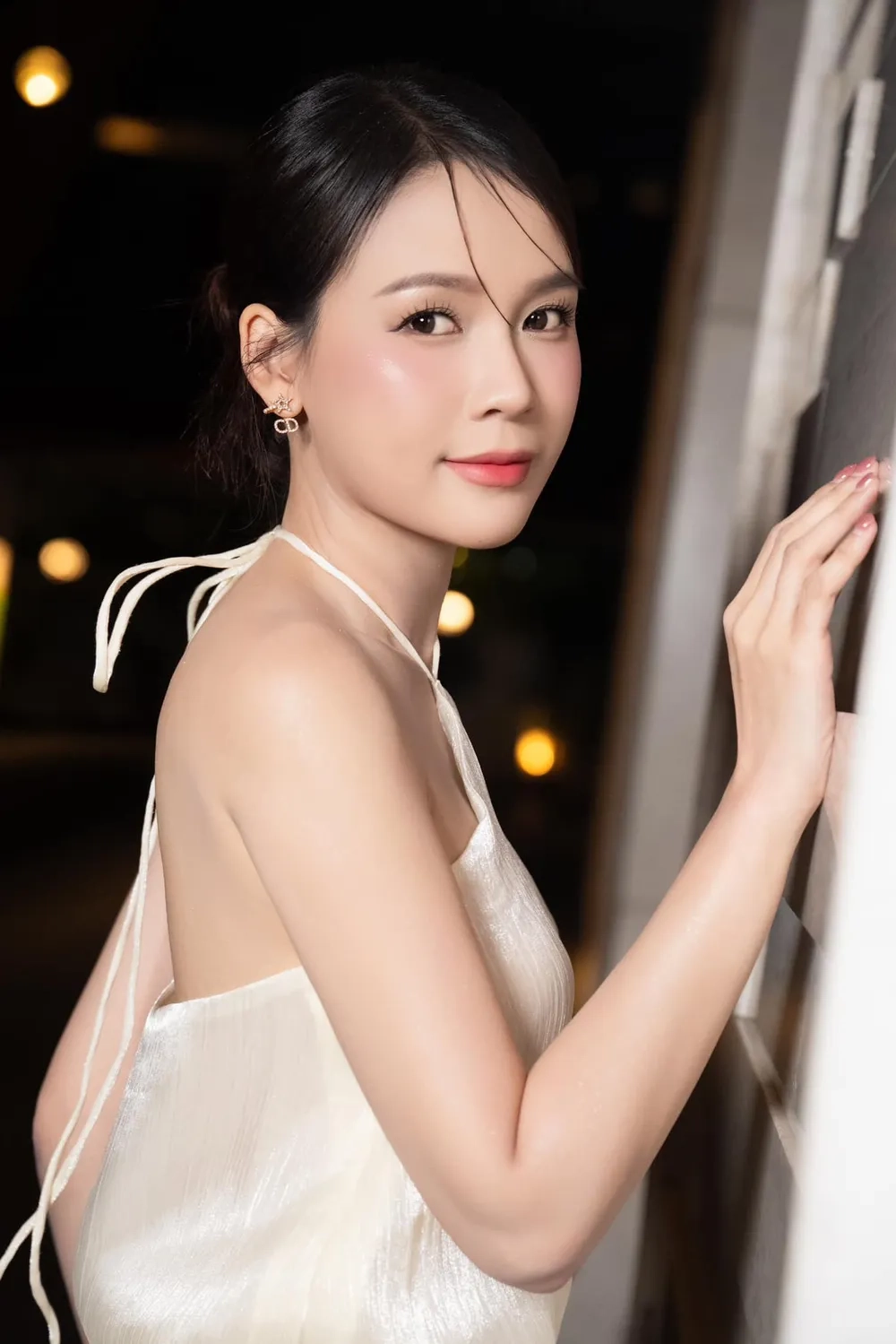 Fan rần rần tìm kiếm thông tin về Sam diễn viên