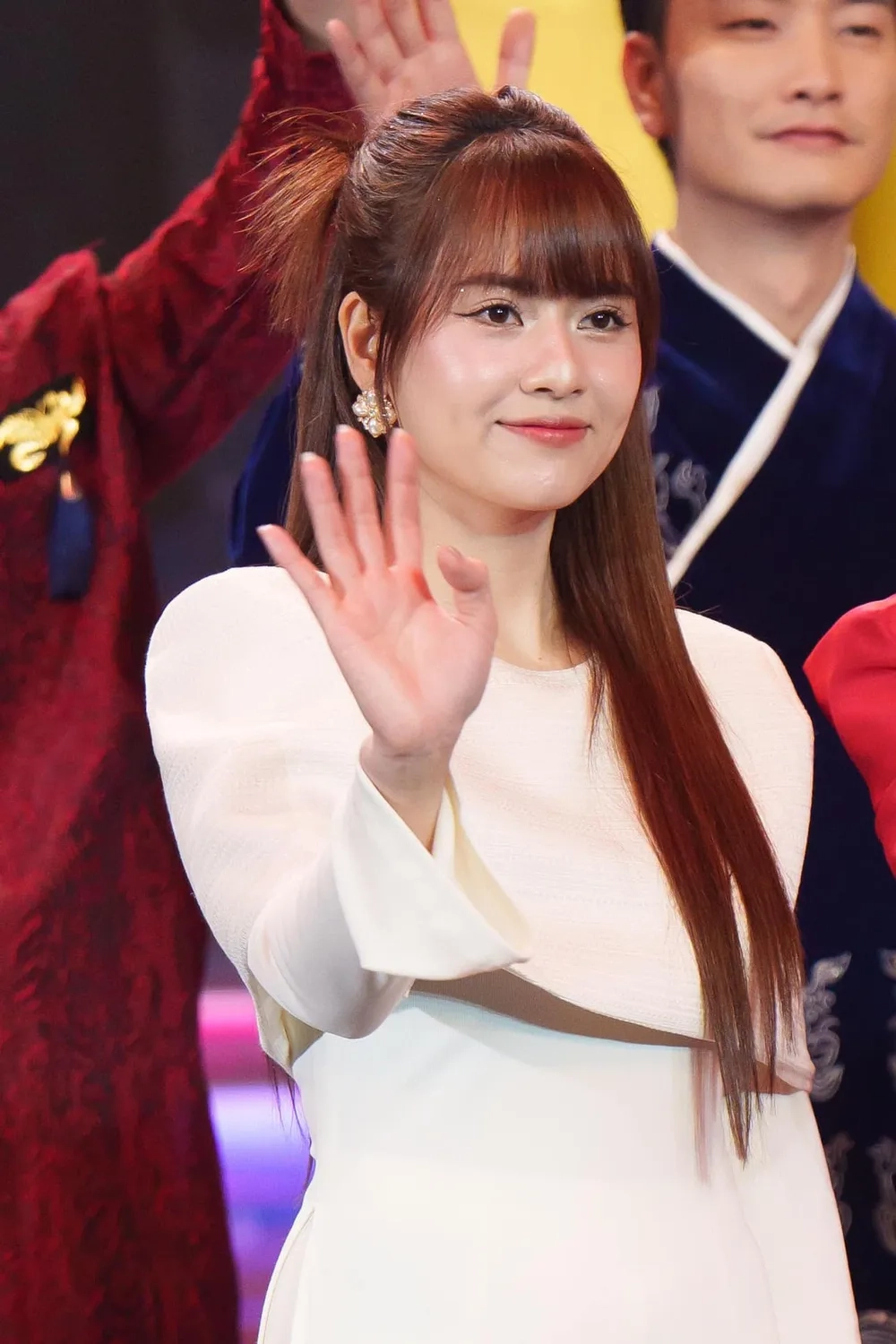 Xác nhận chính thức diễn viên Việt Hoa sinh năm nào