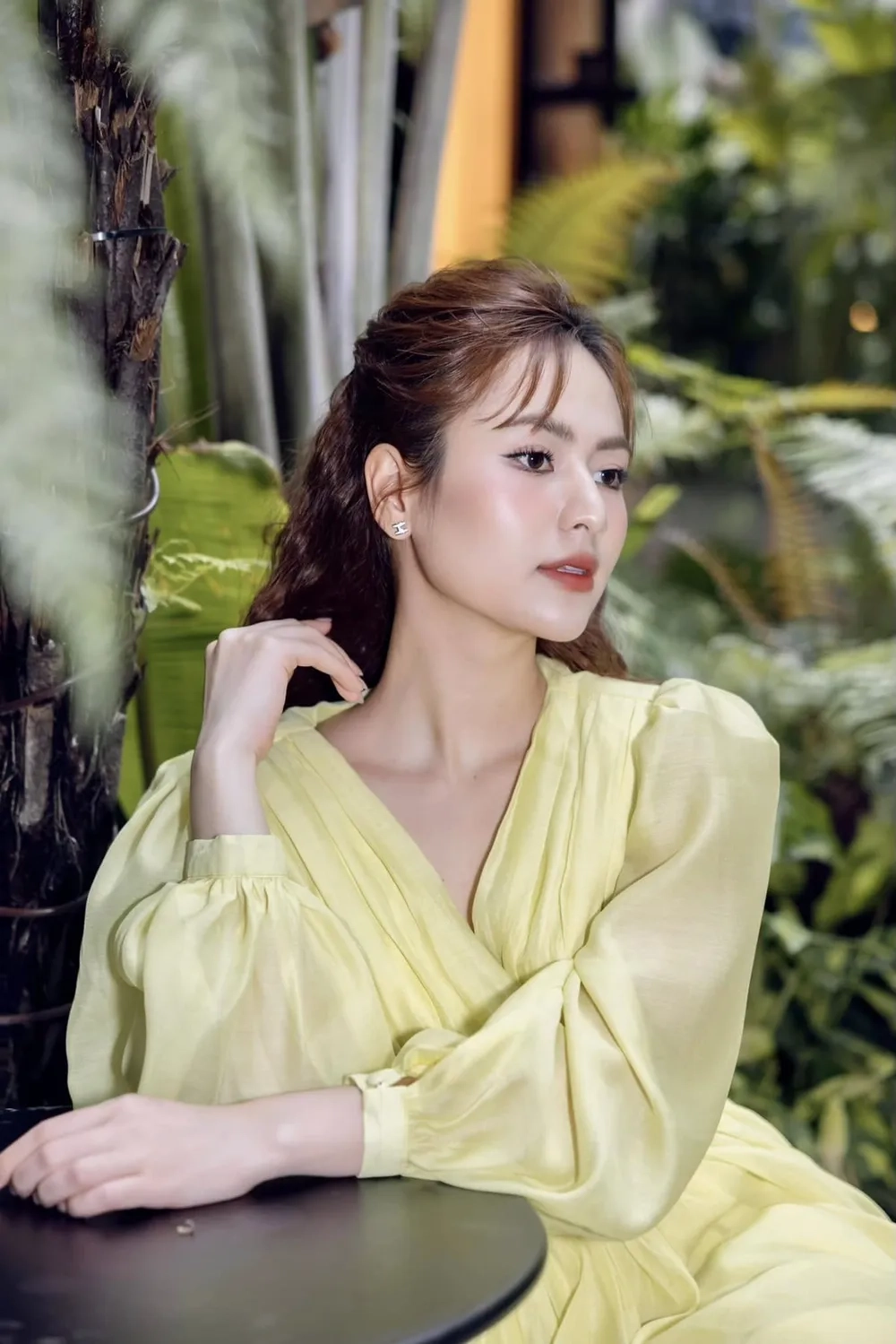 Diễn viên Việt Hoa đóng phim gì?