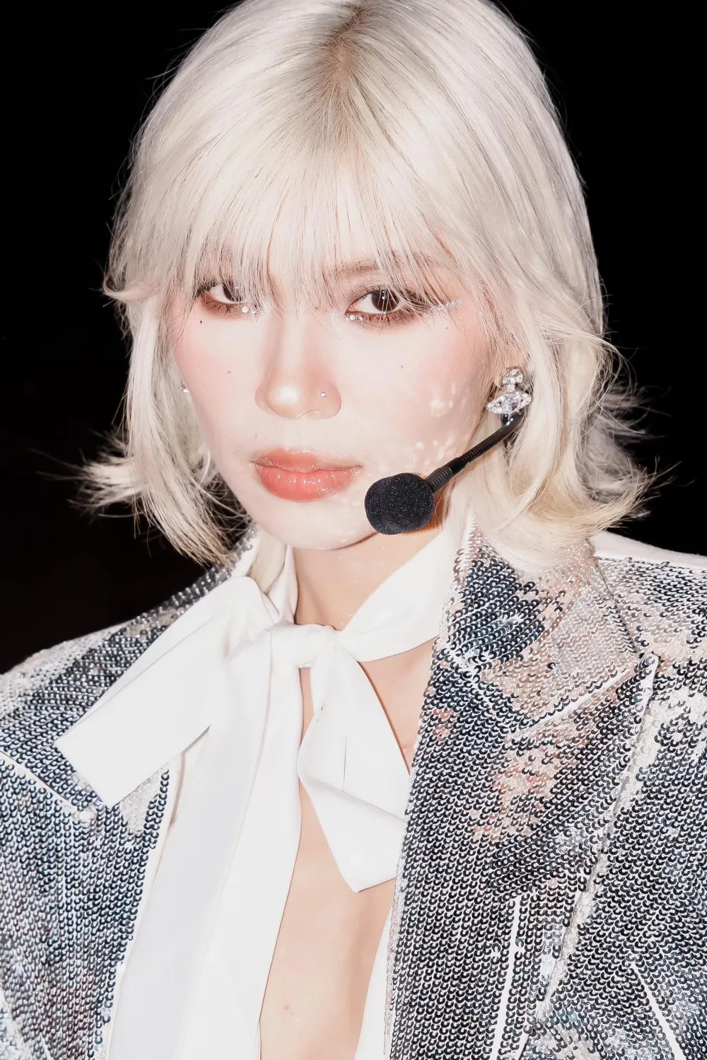 Khám phá chiều cao Đồng Ánh Quỳnh