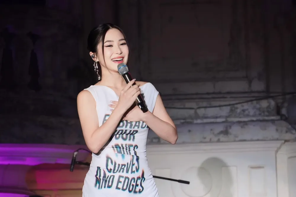 Cuộc đời và sự nghiệp qua tiểu sử ca sĩ Hương Tràm