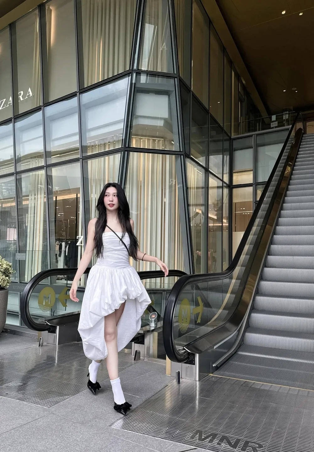 Hình ảnh trưởng thành của Khổng Tú Quỳnh chị đẹp