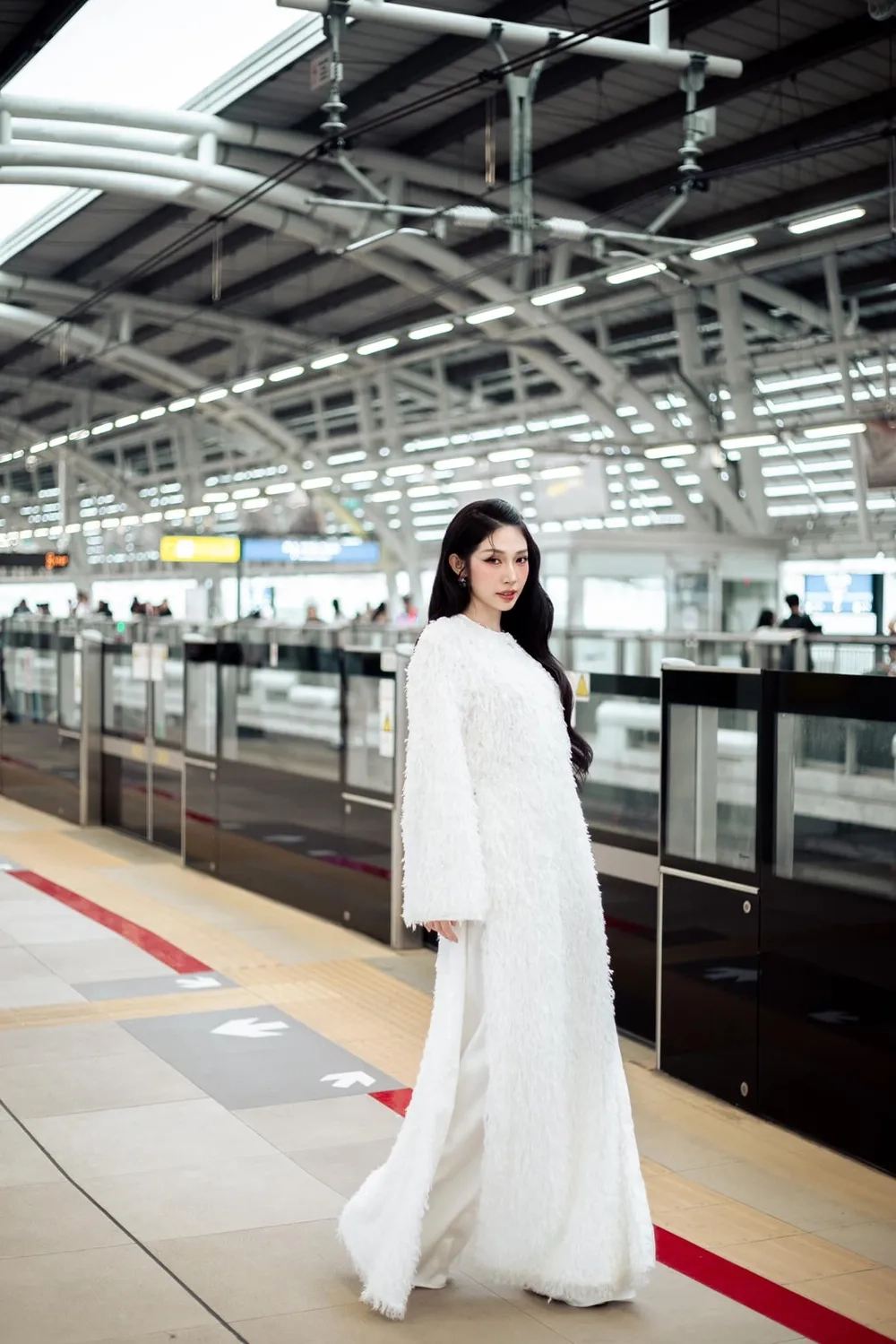 Phiên bản karaoke được yêu thích Lạnh Khổng Tú Quỳnh karaoke