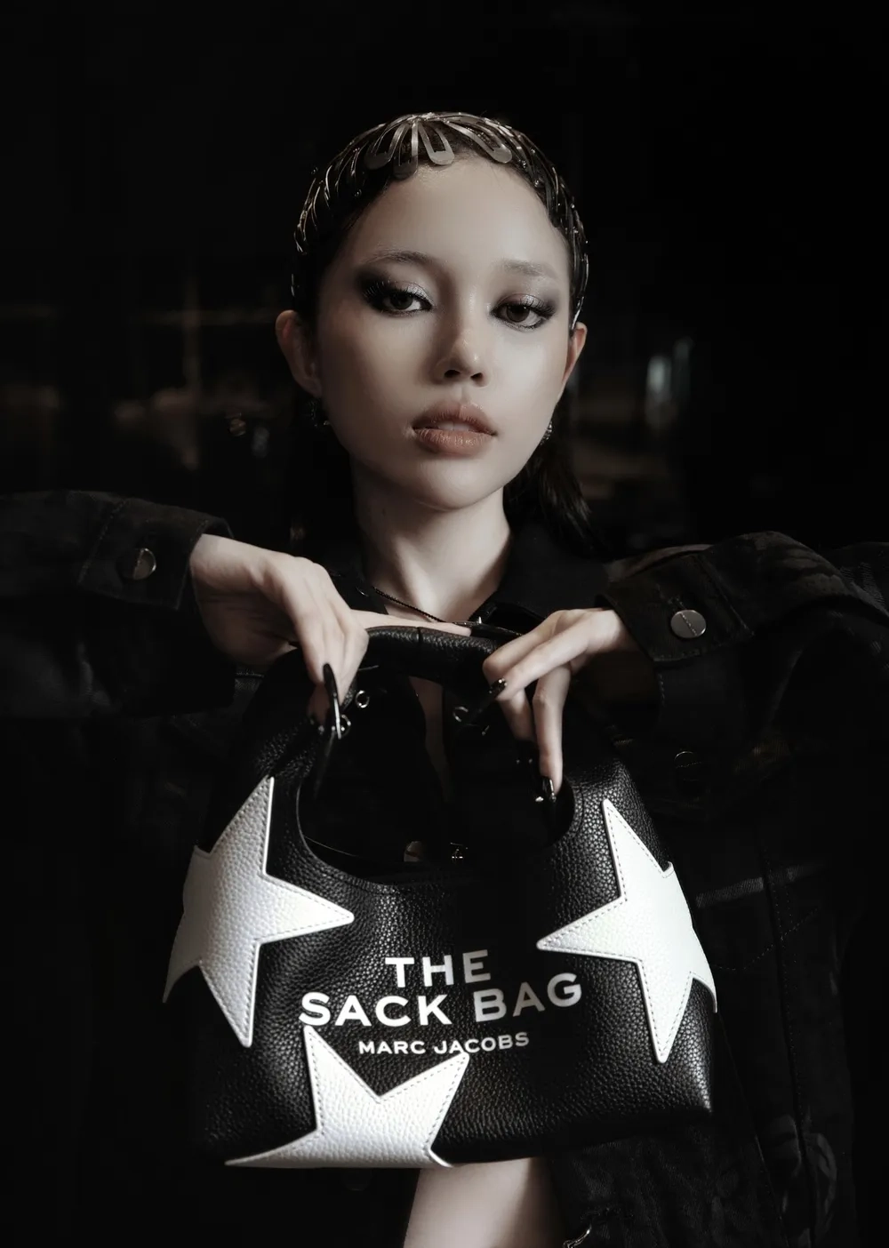 Rốt cuộc Linh Ngọc Đàm làm nghề gì