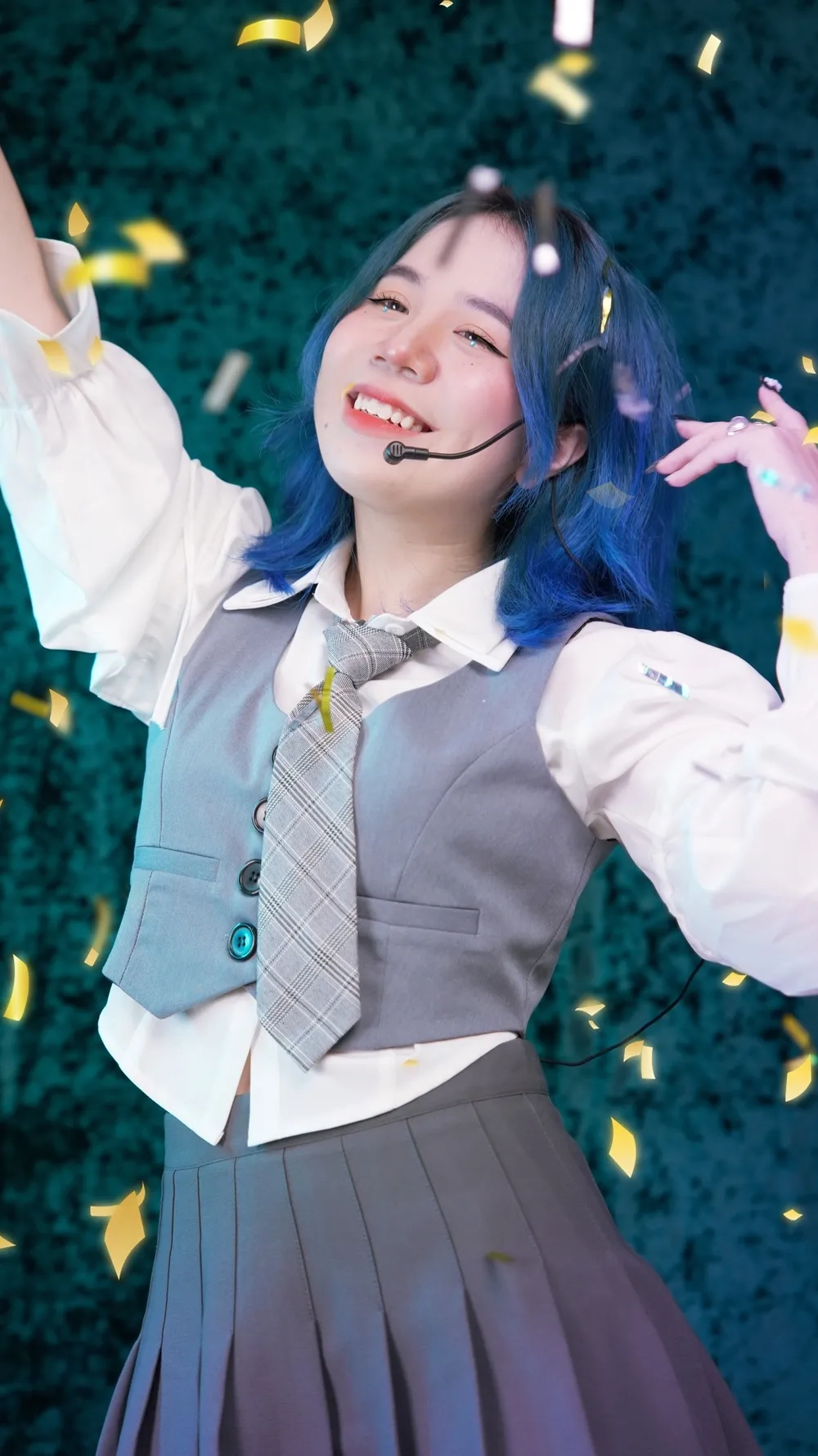 Không thể rời mắt khi coi chị Mèo Simmy