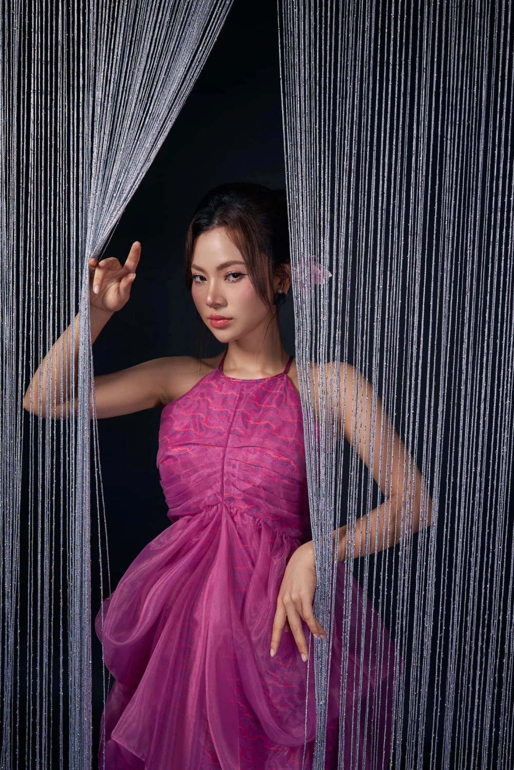 Cư dân mạng tìm kiếm Ngô Lan Hương bao nhiều tuổi