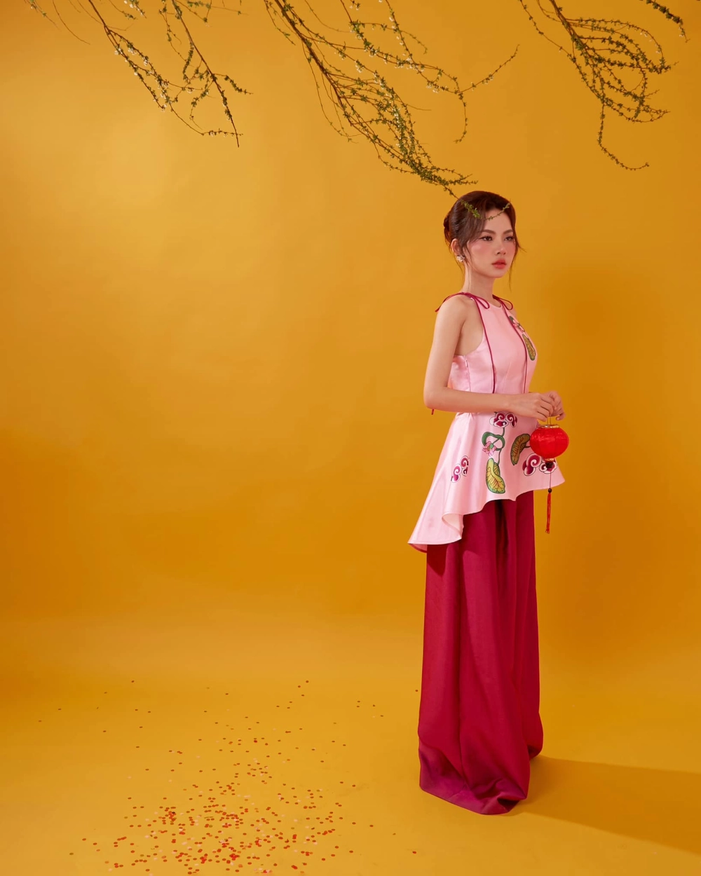 Giai điệu lôi cuốn trong Hãy trao cho anh Ngô Lan Hương